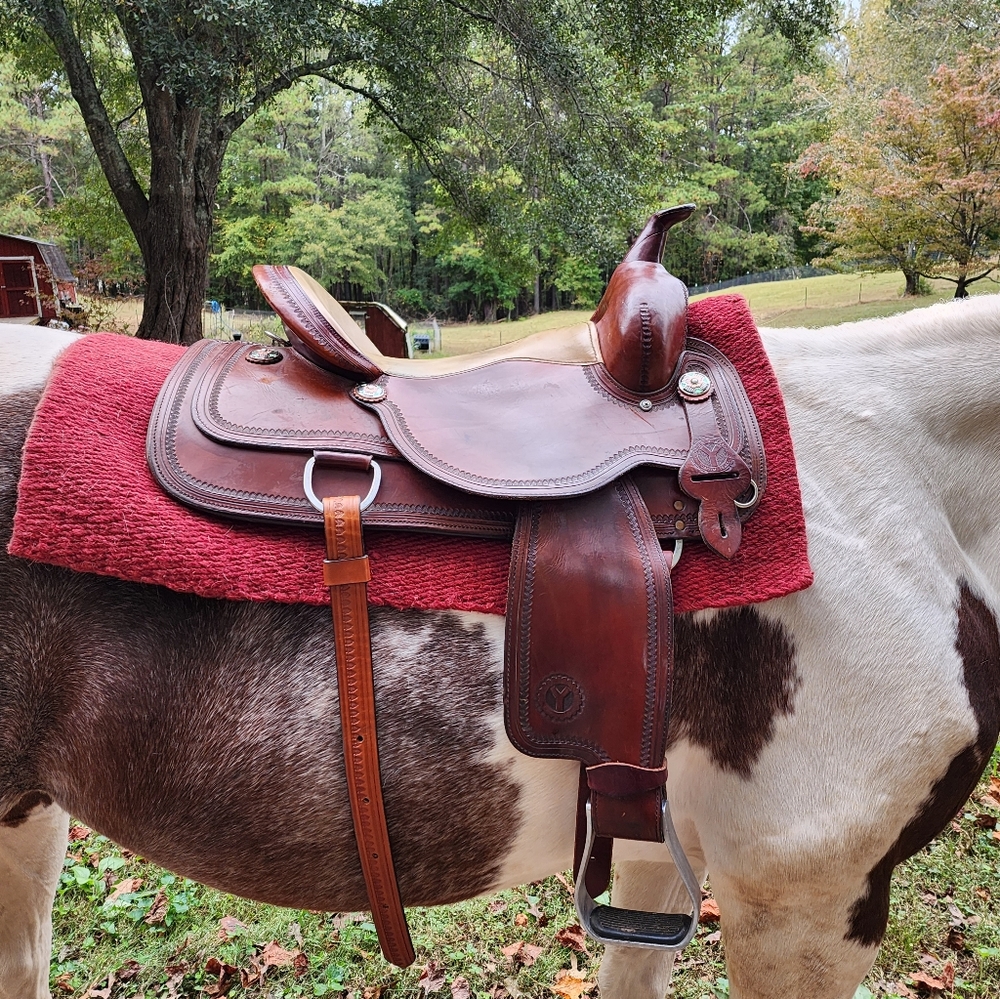 16" Circle Y Flex Lite Western Saddle